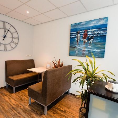 Benb Van Beelen Katwijk aan Zee Esterno foto